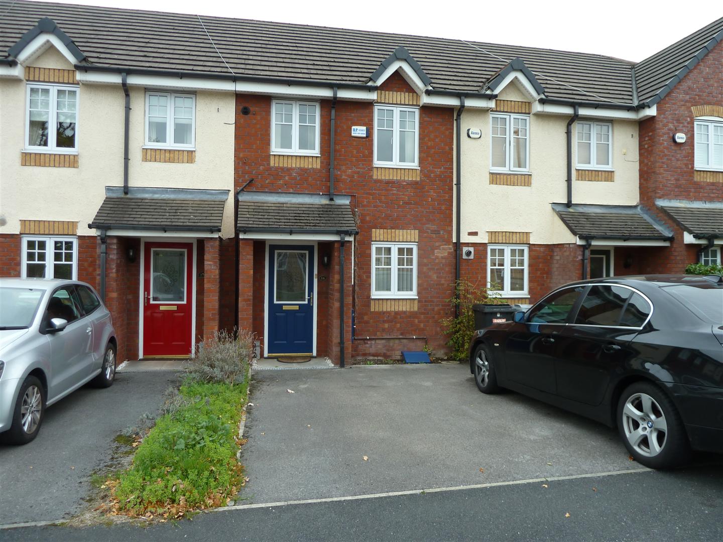 2 Bed Terraced House To Rent - Main Image